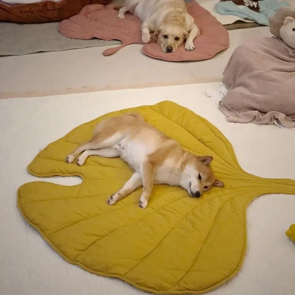 Dog Cooling Leaf Mat